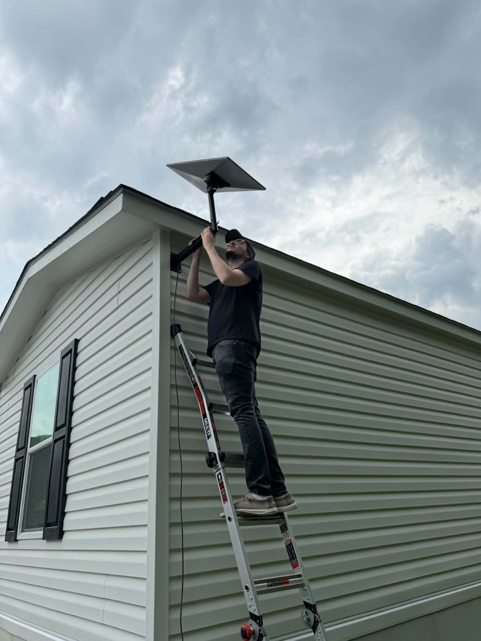 Gavin, Lead Technician & Installer at Zaxx Tech Solutions